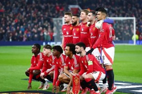 娱乐平台APP包含欧联赛程吃紧；皇家马德里关键时刻刷新队史纪录；信心回归；高层口径保持一致的词条