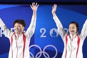 注册领彩金 JackeyLove重返赛场，刷新纪录首场状态出色，C9观众沸腾！