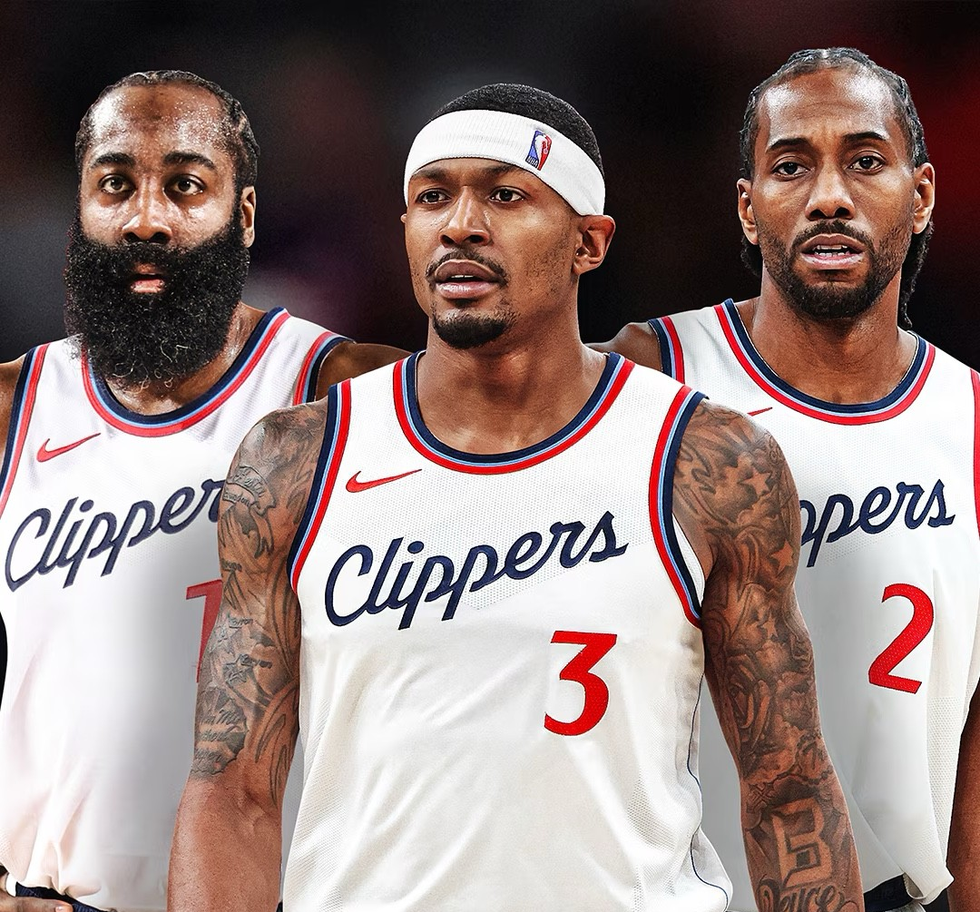 洛杉矶湖人发布备战花絮，今夜主帅复盘，CBA季后赛任务艰巨，阵容厚度经受考验的简单介绍