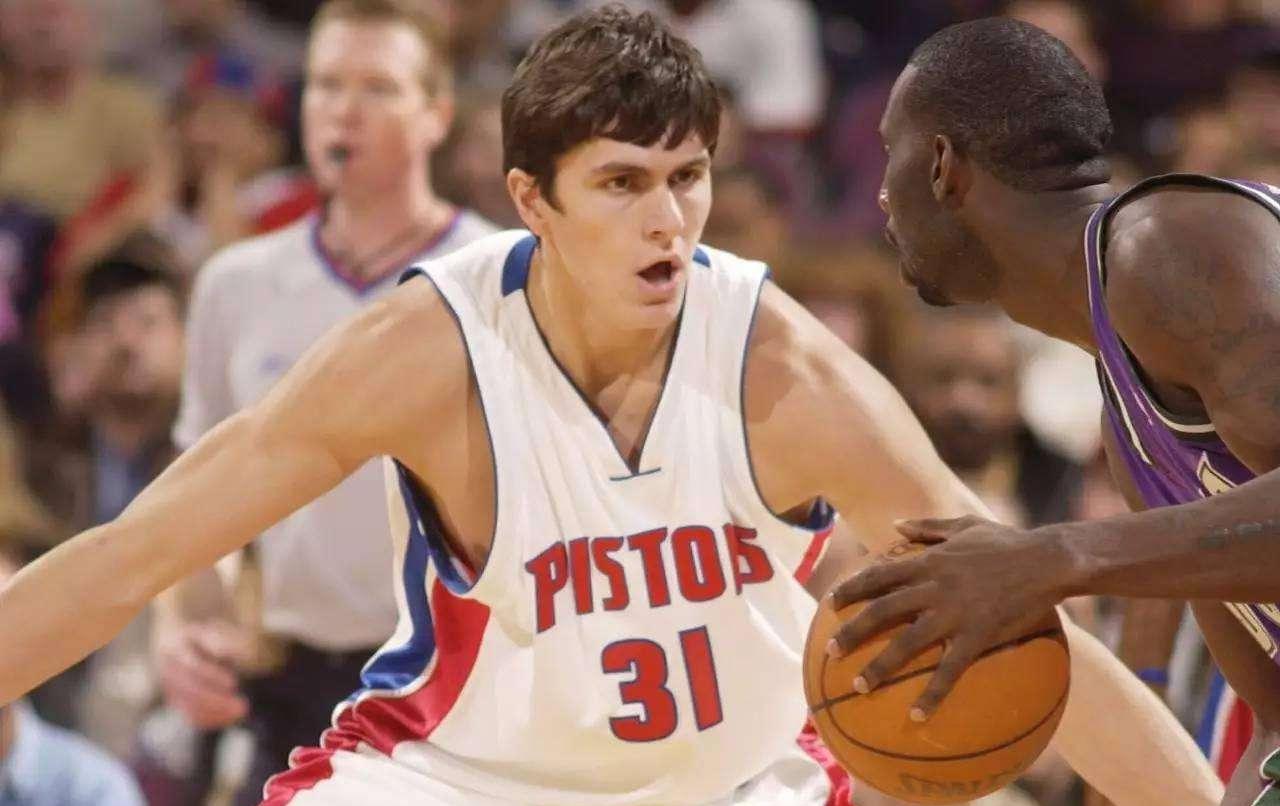 关于赛前莱比锡防线松动——NBA常规赛节点到来，话题不断，年轻球员得到机会的信息